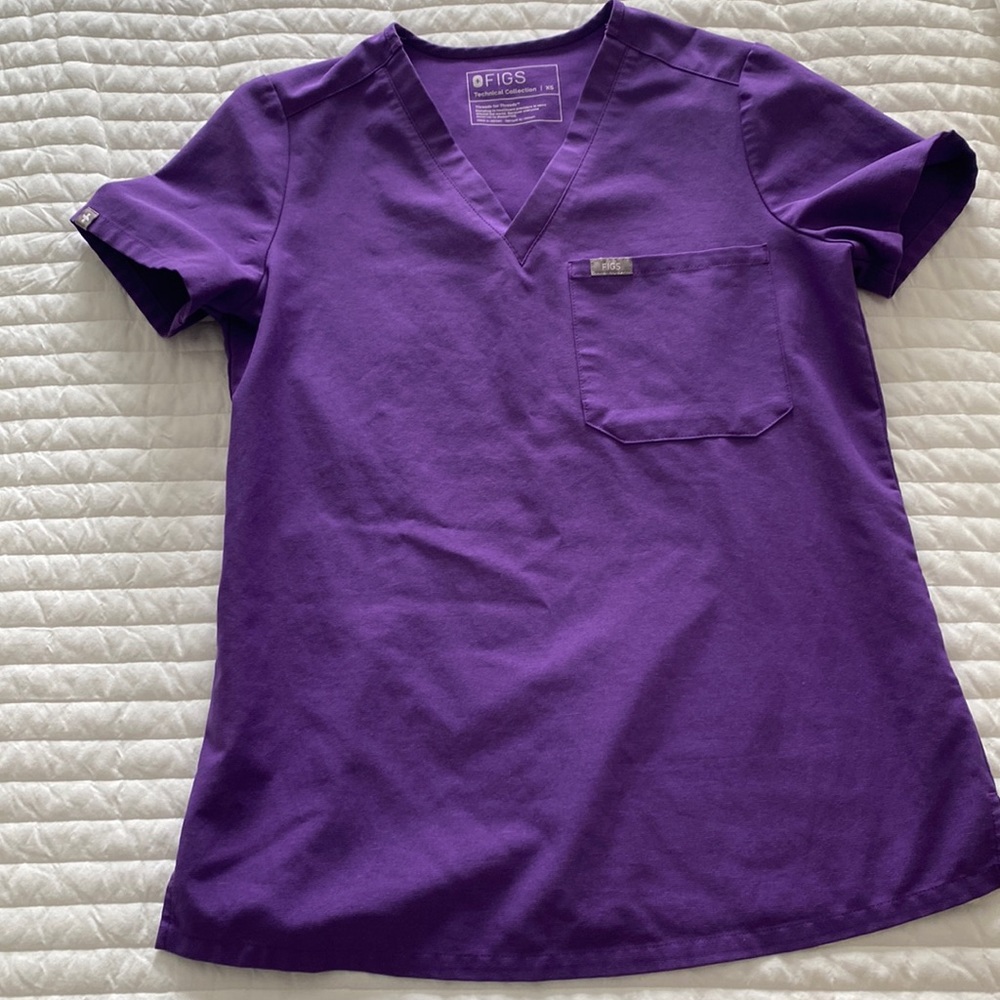 Women’s XS Figs Scrub Top